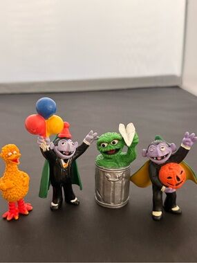 Vintage Sesame Street PVC figures Applause Halloween